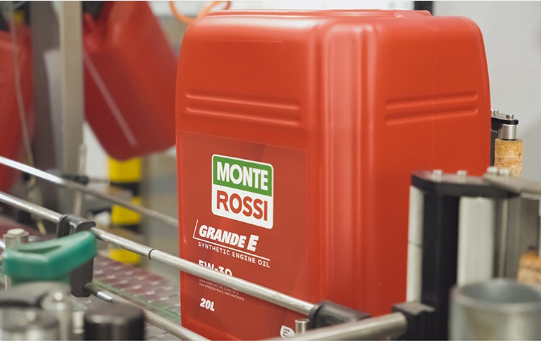 Premium engine oils