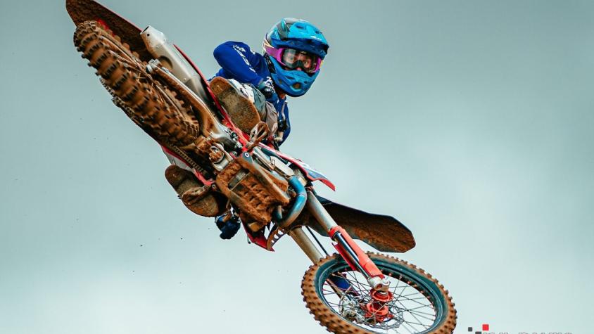 Финал чемпионата и первенства Кировской области по мотокроссу: адреналин и эмоции на высшем уровне!. Изображение 4 из 5